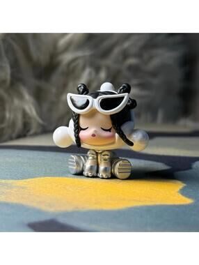 Pop Bean Skullpanda Hello Shanghai (Limited Shanghai Edition)